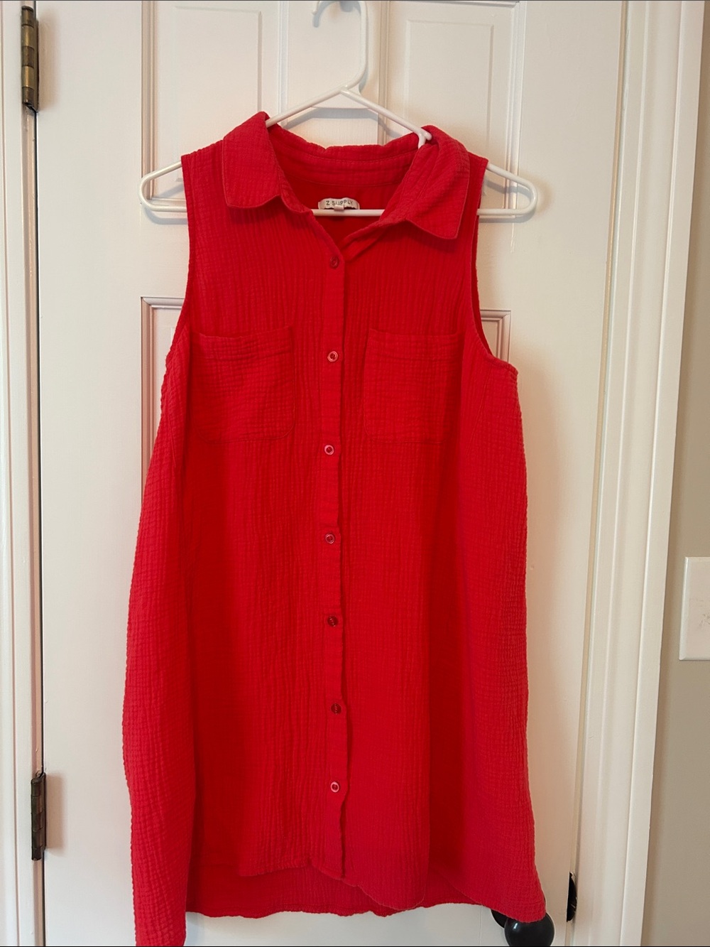Z Supply New Light Cotton Sleeveless Button-Front Dress in Cabana Red